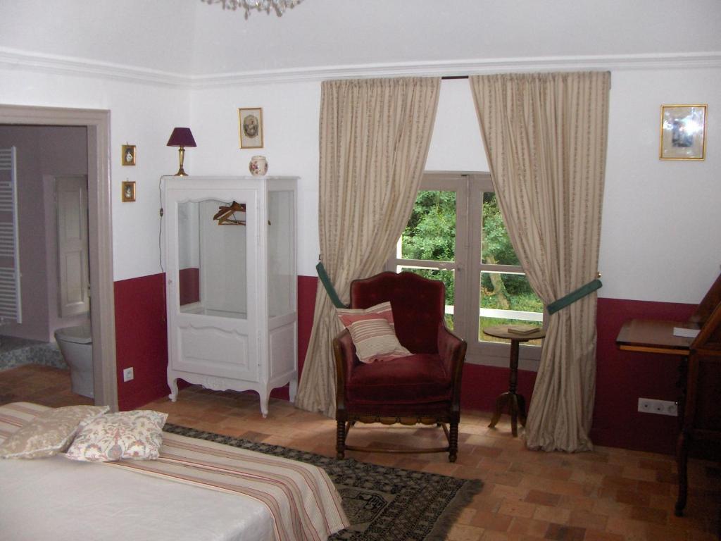 Bed and Breakfast Chateau De L'Oiseliniere Gorges  Экстерьер фото
