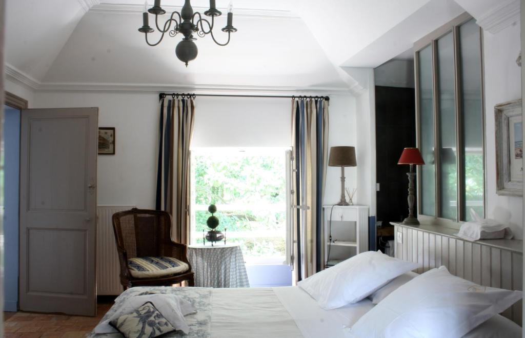 Bed and Breakfast Chateau De L'Oiseliniere Gorges  Номер фото